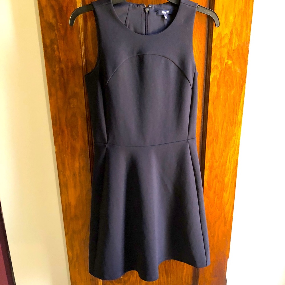 Madewell Classic Sleeveless Little Black Dress. Size 00